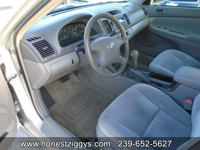 2004 TOYOTA CAMRY N. Ft. Myers Florida 33903