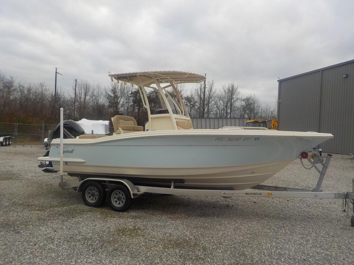 2022 SCOUT BOAT COMPANY 215 XSF North East Maryland 21901