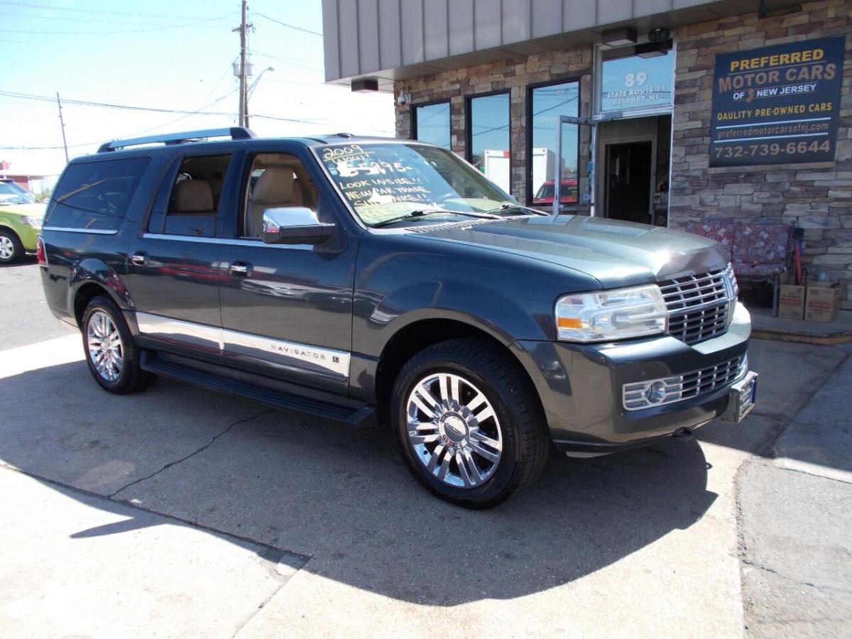 2009 LINCOLN NAVIGATOR L MIddletown New Jersey 07748