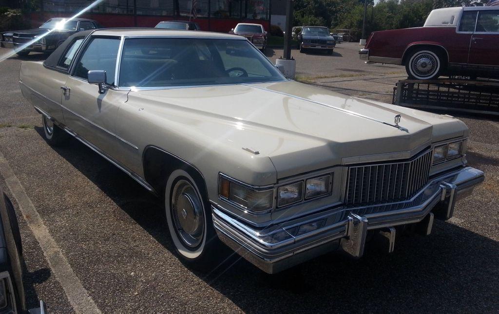 1975 CADILLAC DEVILLE Stratford New Jersey 08084