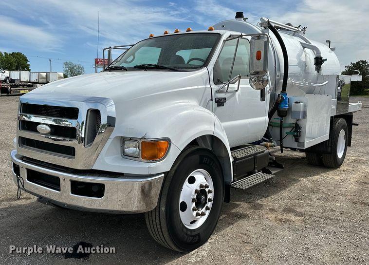 2008 FORD F-750