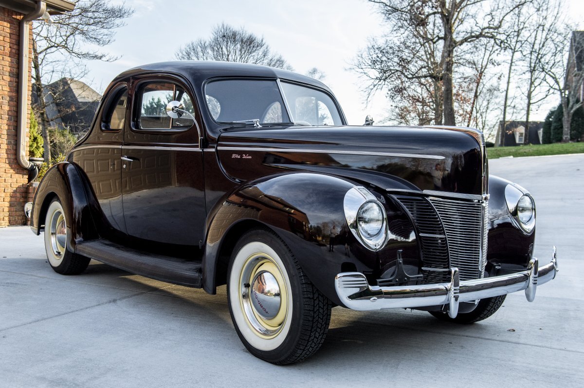 1940 Ford Deluxe Coupe - Photo 2