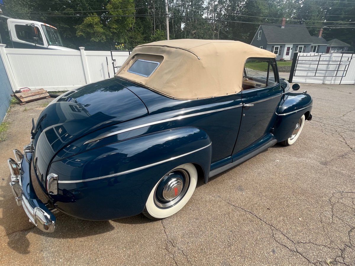 1941 Ford Super Deluxe Convertible - Photo 20