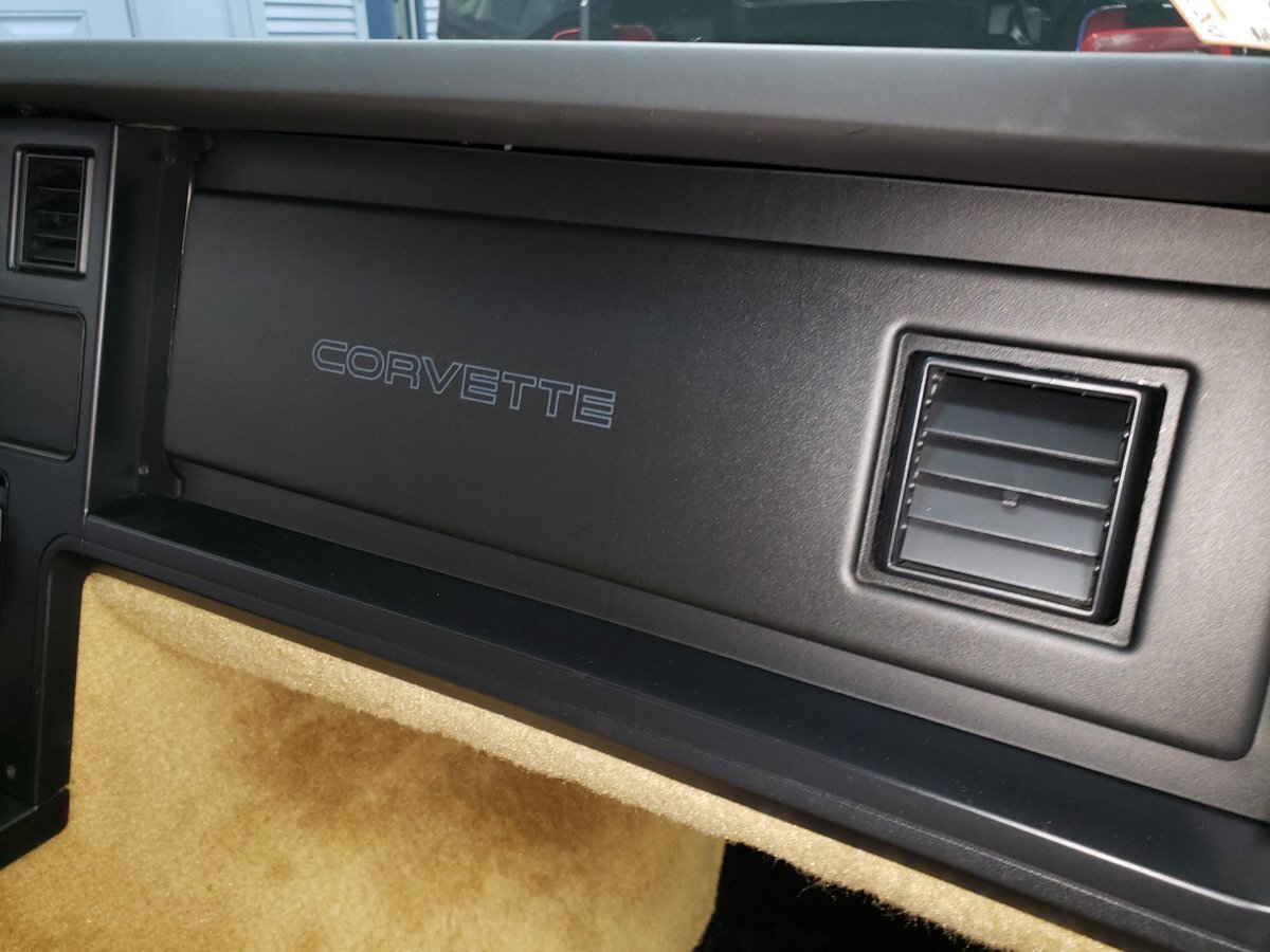 1987 Chevrolet CORVETTE Convertible - Photo 34