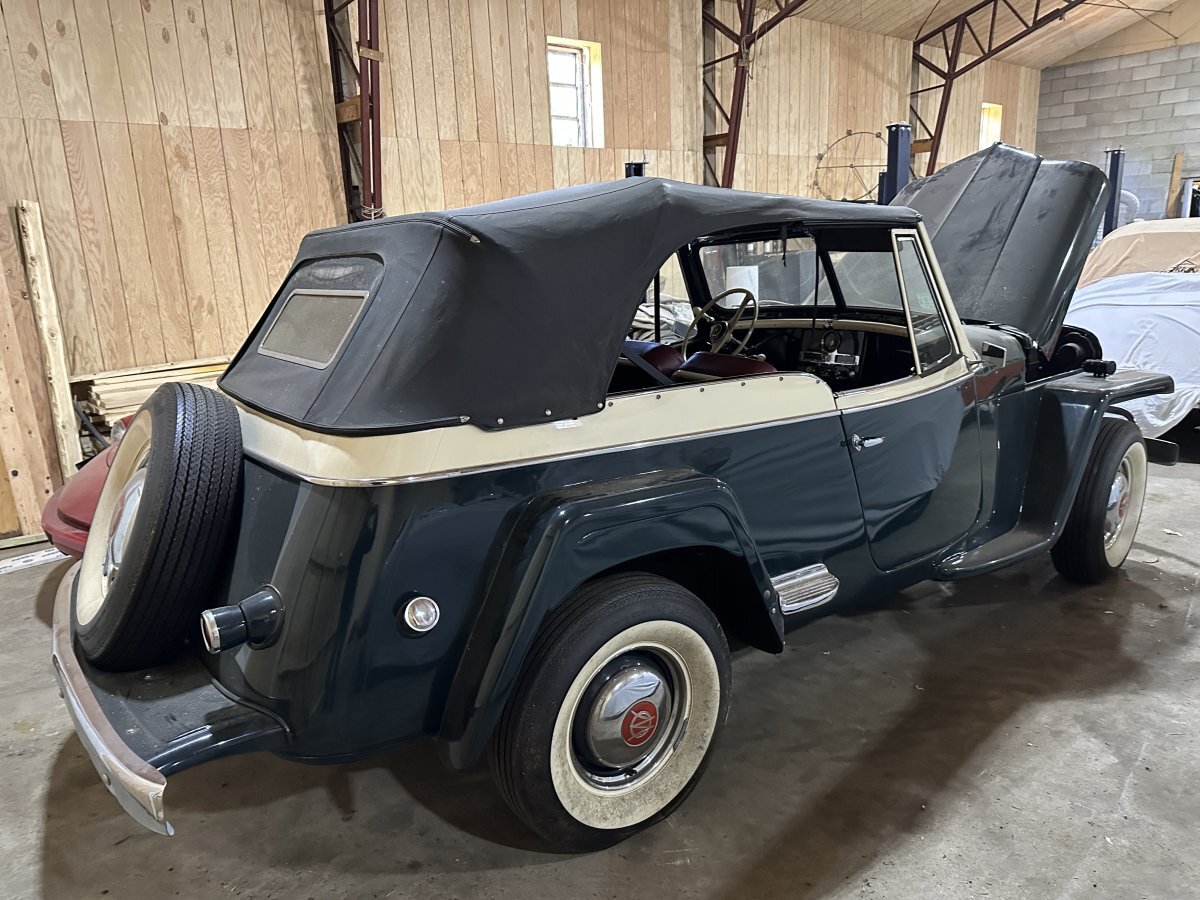 1950 Willys Overland Jeepster 31