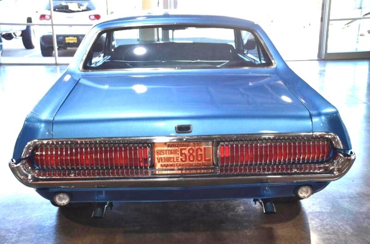 1967 Mercury Cougar XR7 - Photo 9