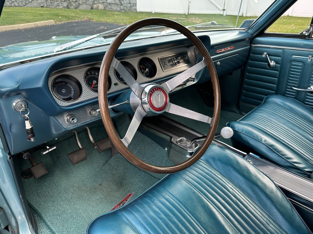 1964 Pontiac GTO Sport Coupe - Photo 23
