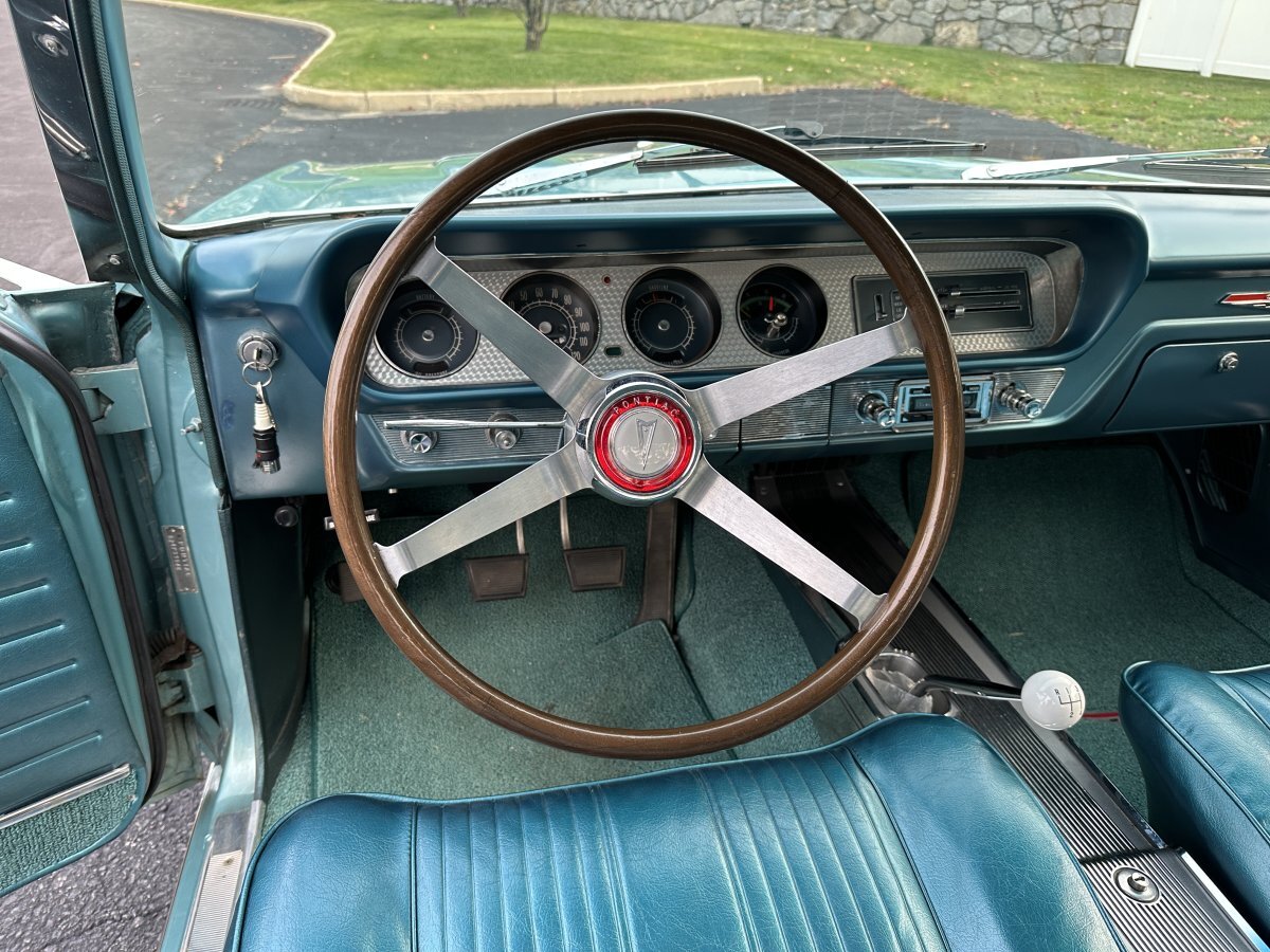 1964 Pontiac GTO Sport Coupe - Photo 26