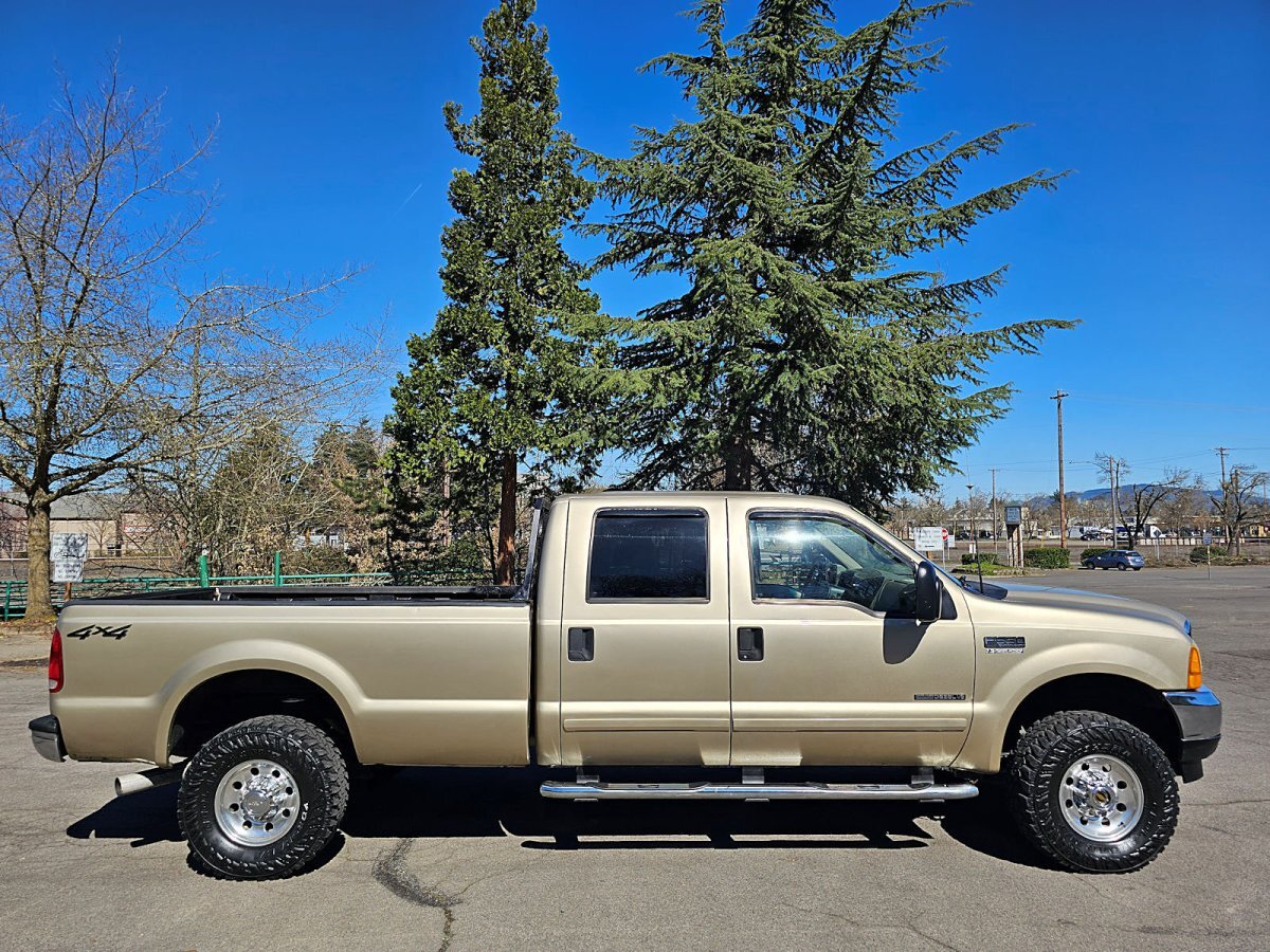 2001 FORD F-350 SD XLT CREW CAB LONG BED 4WD 7.3L DIESEL 6-SPEED MANUAL - Photo 5