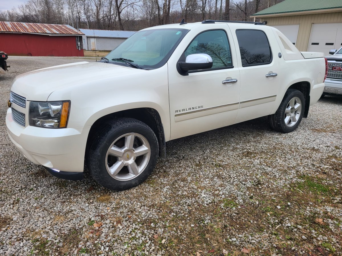 2013 CHEVROLET AVALANCHE LTZ 4WD for sale in Minford, OH