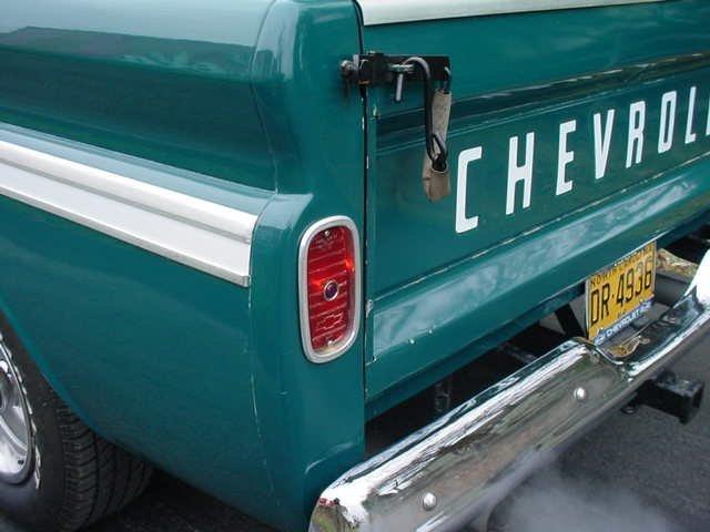 1964 CHEVROLET C-10 CUSTOM CAB SHORT BOX CUSTOM CAB, BIG BACK WINDOW, V8, AUTO - Photo 
