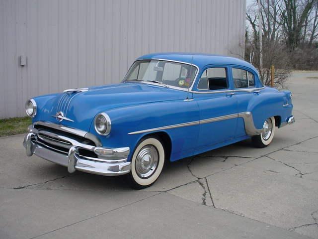 1954 PONTIAC CHIEFTAIN 8 CYLINDER 4 DOOR DELUXE 8 CYLINDER in Milford, OH