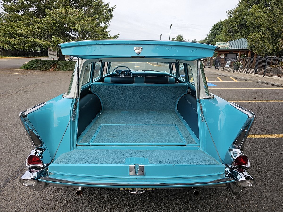 1957 Chevrolet Wagon 4 Door - Photo 