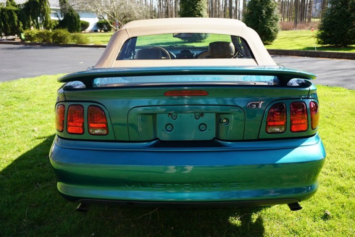 1996 Ford MUSTANG GT CONVERTIBLE MAGNIFICENT GARAGE KEPT 5