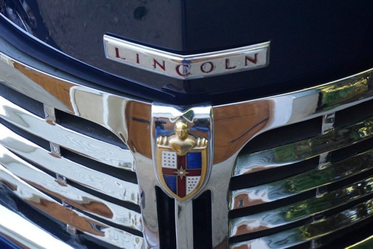 1948 LINCOLN CONTINENTAL CONVERTIBLE ABSOLUTLY GEOERGEOUS THRUR OUT COMPLETE TOTAL RESTORATION COSMETICALY & MECHANICALY - Photo 8