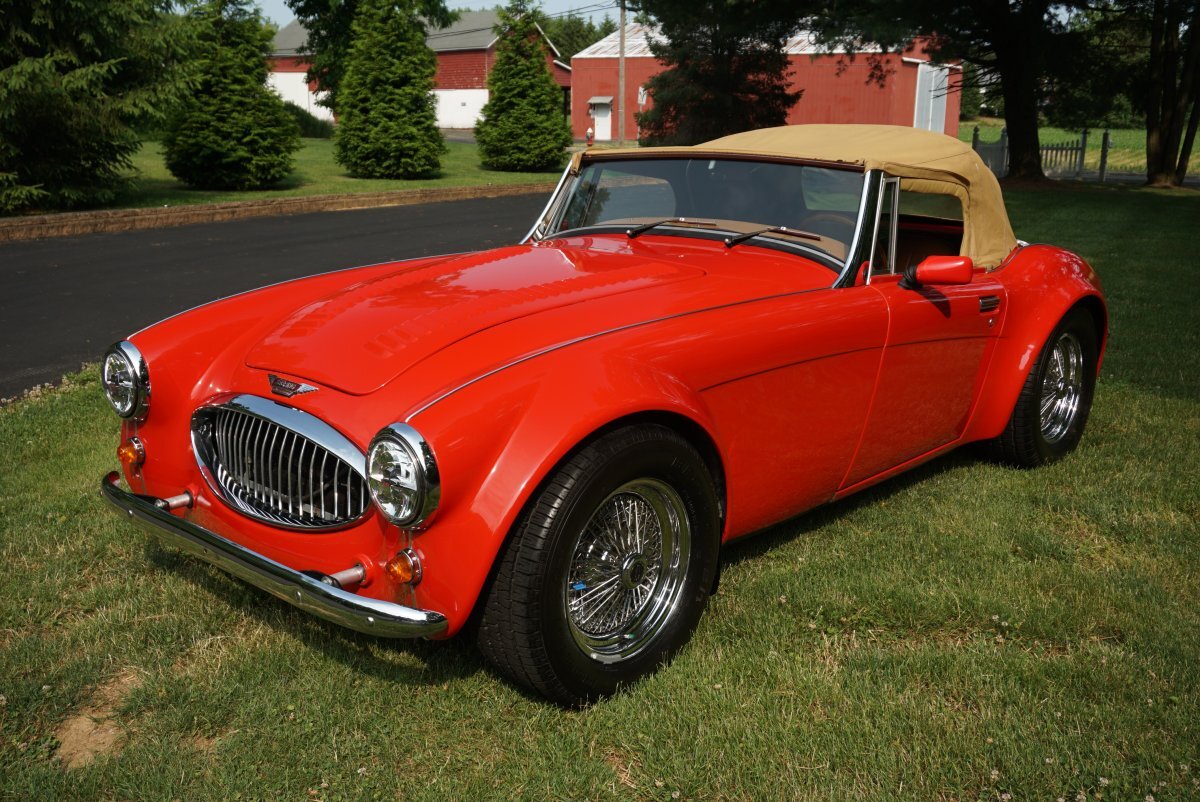 1965 AUSTIN HEALEY SEBRING 5000 REPLICA MODIFIED V8-5 SPEED. COBRA IN DISGUISE WITH TOP&WINDOWS&A/C GEOURGEOUS THRUOUT - Photo 2