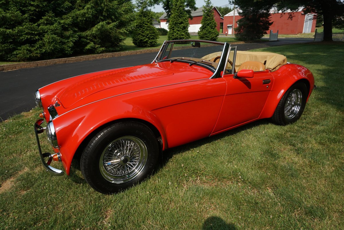 1965 AUSTIN HEALEY SEBRING 5000 REPLICA MODIFIED V8-5 SPEED. COBRA IN DISGUISE WITH TOP&WINDOWS&A/C GEOURGEOUS THRUOUT - Photo 3