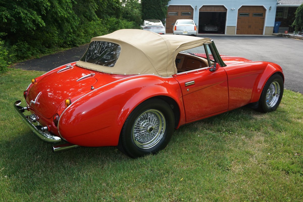 1965 AUSTIN HEALEY SEBRING 5000 REPLICA MODIFIED V8-5 SPEED. COBRA IN DISGUISE WITH TOP&WINDOWS&A/C GEOURGEOUS THRUOUT - Photo 11