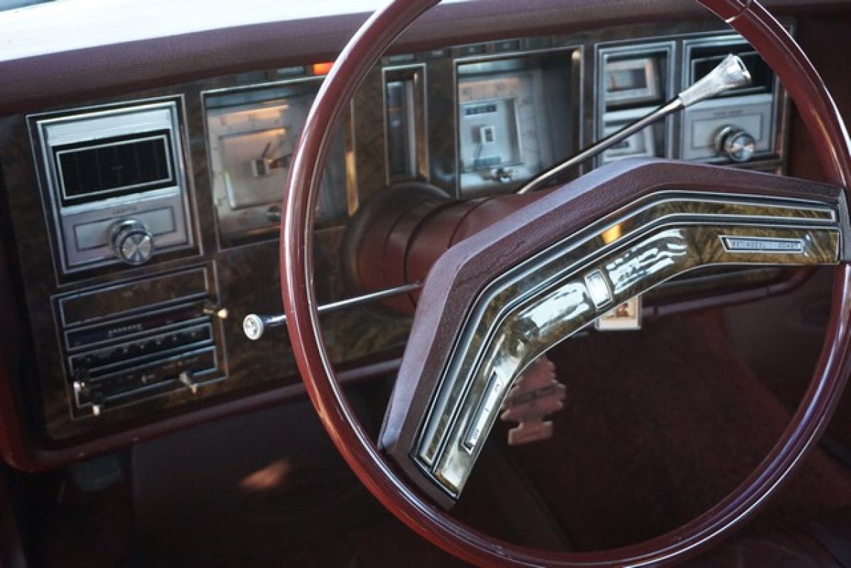 1978 LINCOLN MARK V BILL BLASS EDITION SHOWING 24,210 MILES, FULLY EQUIPED WITH ALL OPTIONS EX DRIVEING CAR - Photo 28