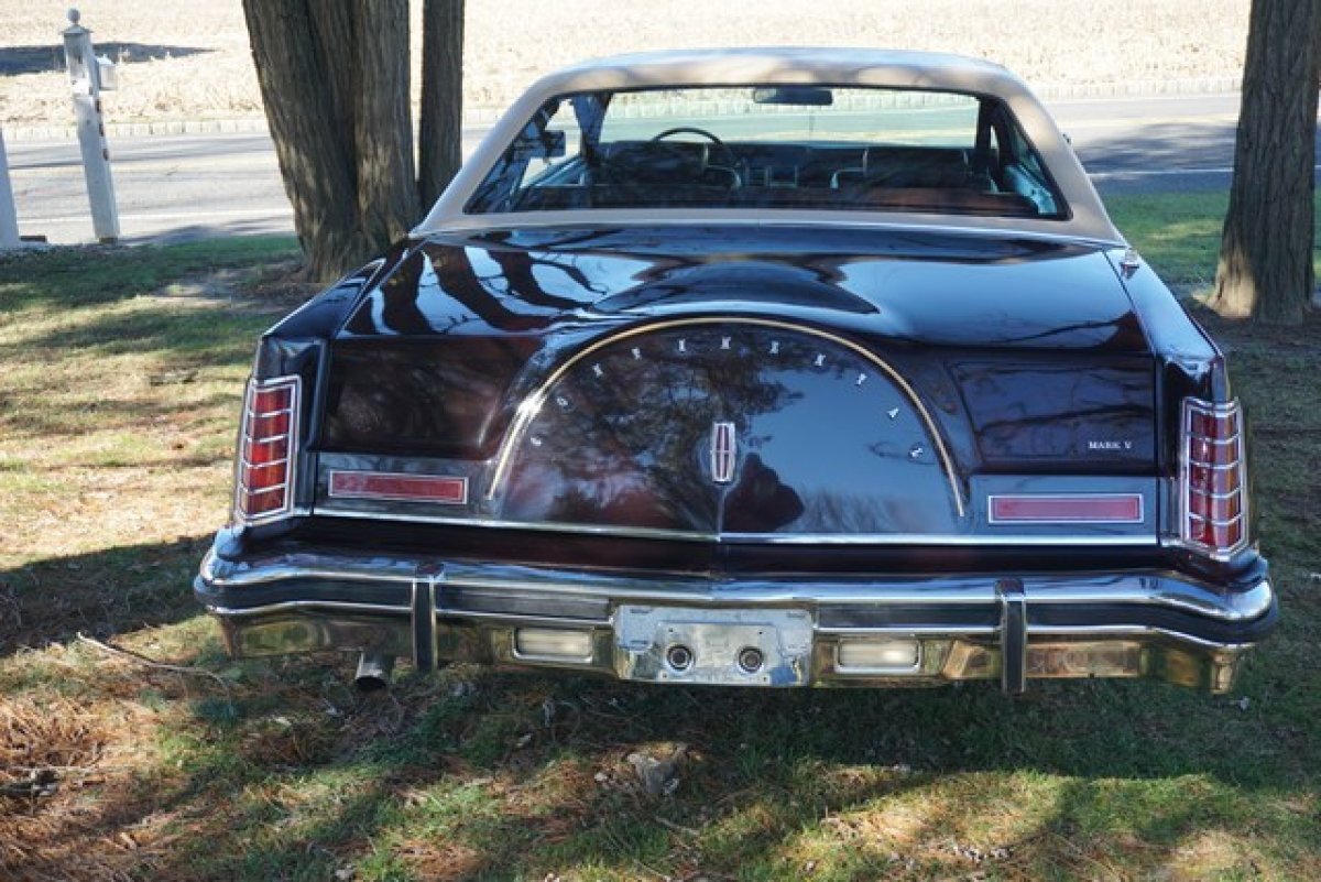 1978 LINCOLN MARK V BILL BLASS EDITION SHOWING 24,210 MILES, FULLY EQUIPED WITH ALL OPTIONS EX DRIVEING CAR - Photo 16
