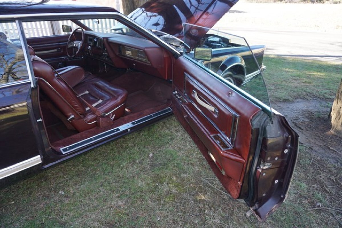 1978 LINCOLN MARK V BILL BLASS EDITION SHOWING 24,210 MILES, FULLY EQUIPED WITH ALL OPTIONS EX DRIVEING CAR - Photo 21