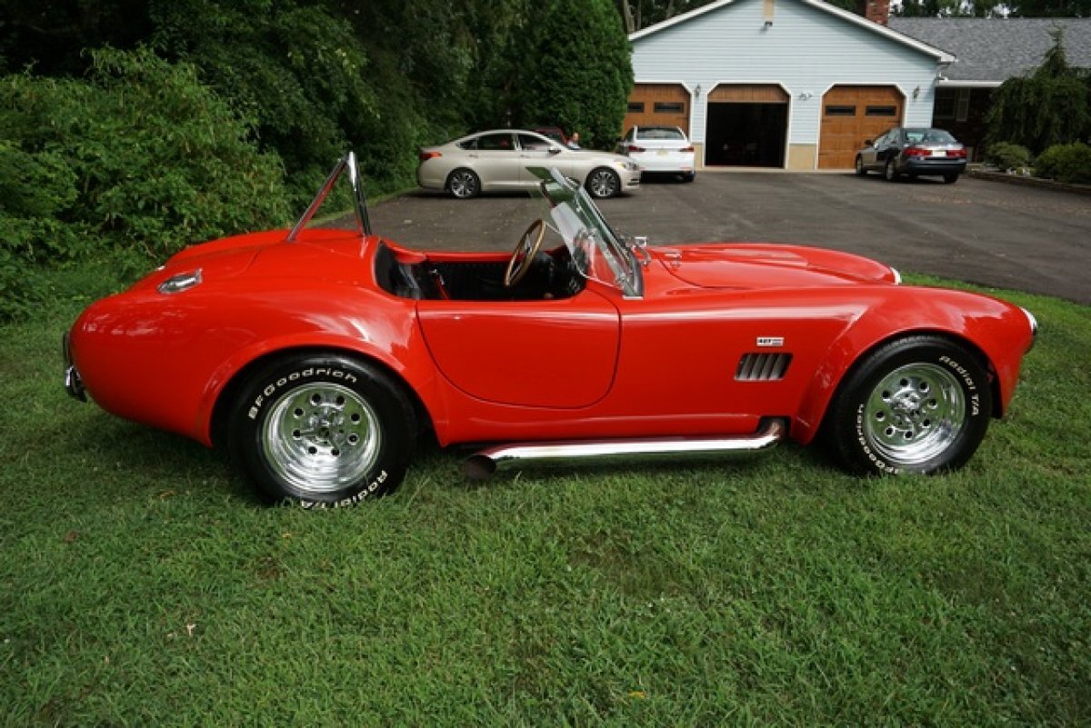 1965 SHELBY COBRA COBRA REPLICA STUNNING APPEARENCE EXHILERATING TO DRIVE LARGE INTERIOR MANY OPTIONS - Photo 7