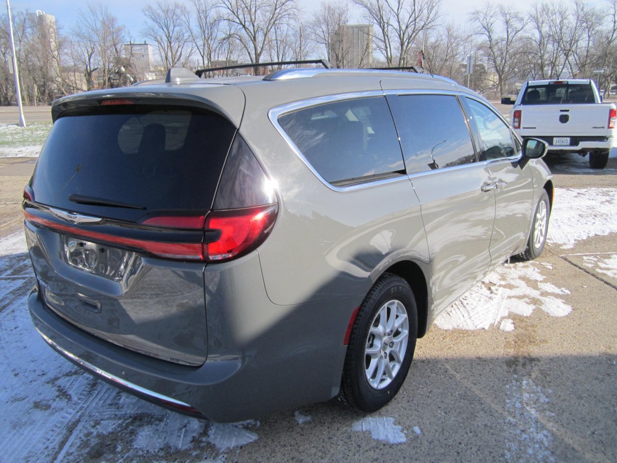 2021 CHRYSLER PACIFICA TOURING-L - Photo 5