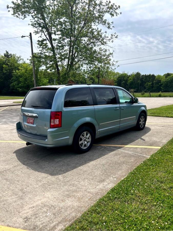 2010 CHRYSLER TOWN & COUNTRY MT. JULIET Tennessee 37122