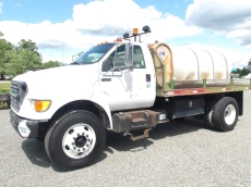 2003 FORD F-750